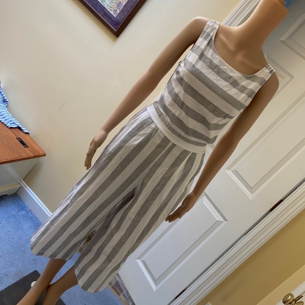 Jumpsuit Jumper Pant Romper White And Light Gray Strips Open Back NWOT Sz M
